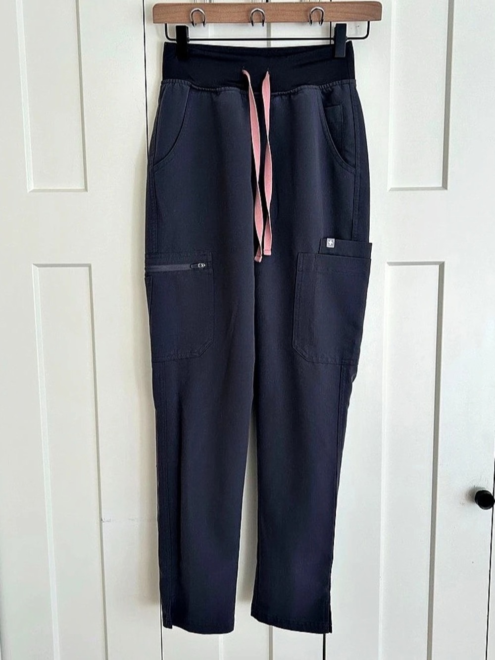 FIGS Yola High-Rise Slim Charcoal Scrub Pant - Women XXS